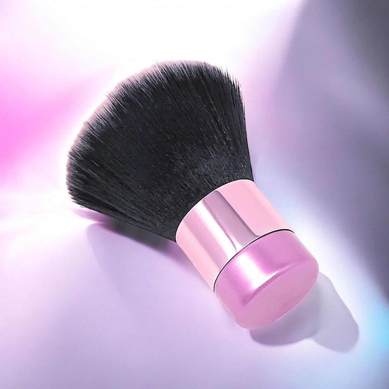 Pink Kabuki Brush – Luxurious Versatility for Face, Body & Barber Use. Designed with plush, fluffy bristles. Perfect for Spray Tan Powder or Blending Bronzer.